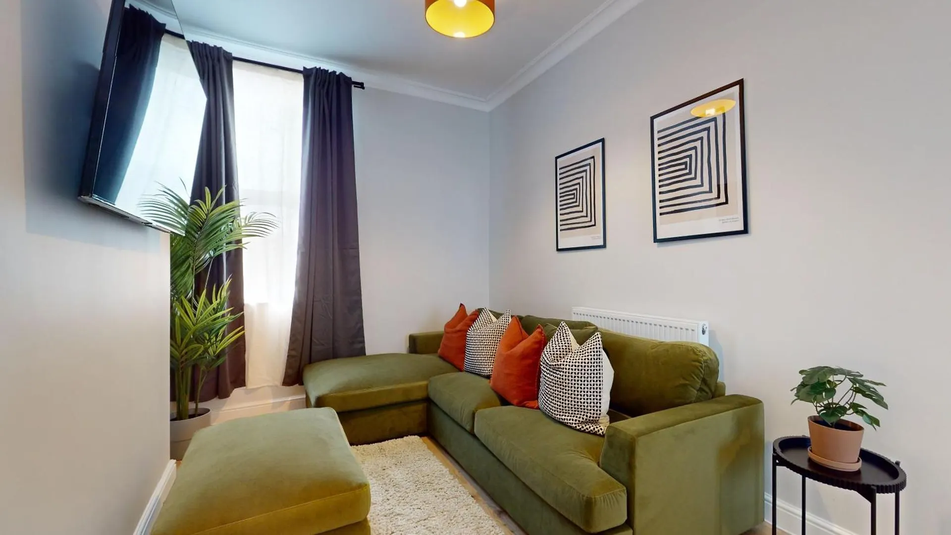 Дом отдыха Stylish 3 Bedroom House In The Heart Of Кардифф